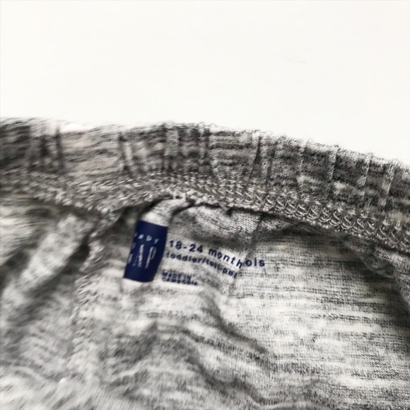 Babygap cotton bubble shorts EUC 18-24 months - Picture 2 of 5